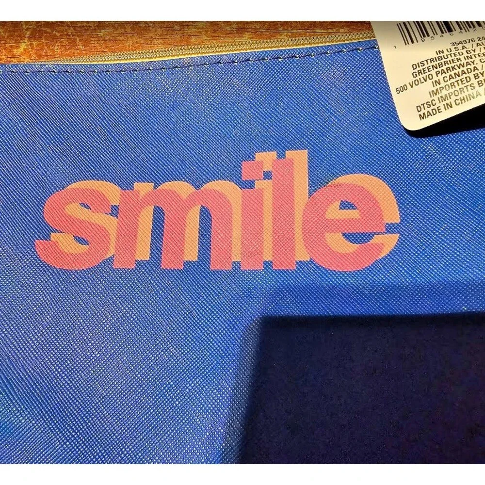 Women Travel Makeup Toiletry Bag Cosmetics Organizer Smile